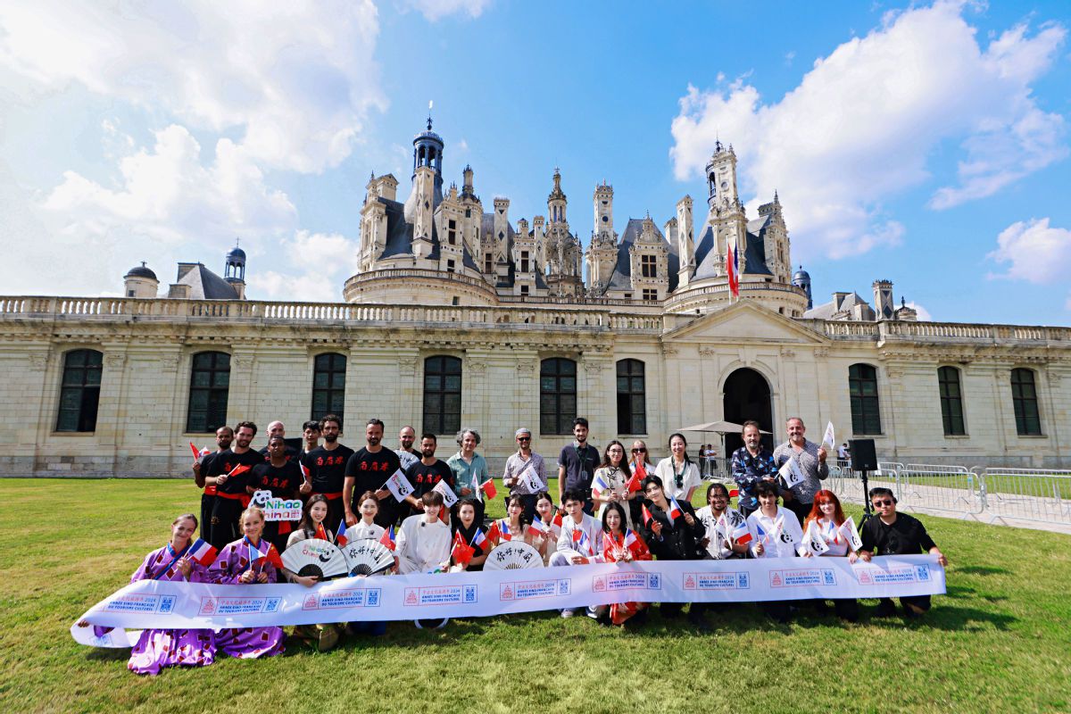 Celebrities attend 'Hello China' pop-up in French chateau