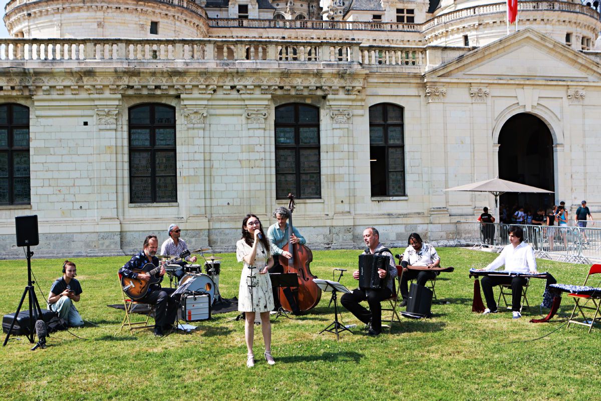 Celebrities attend 'Hello China' pop-up in French chateau