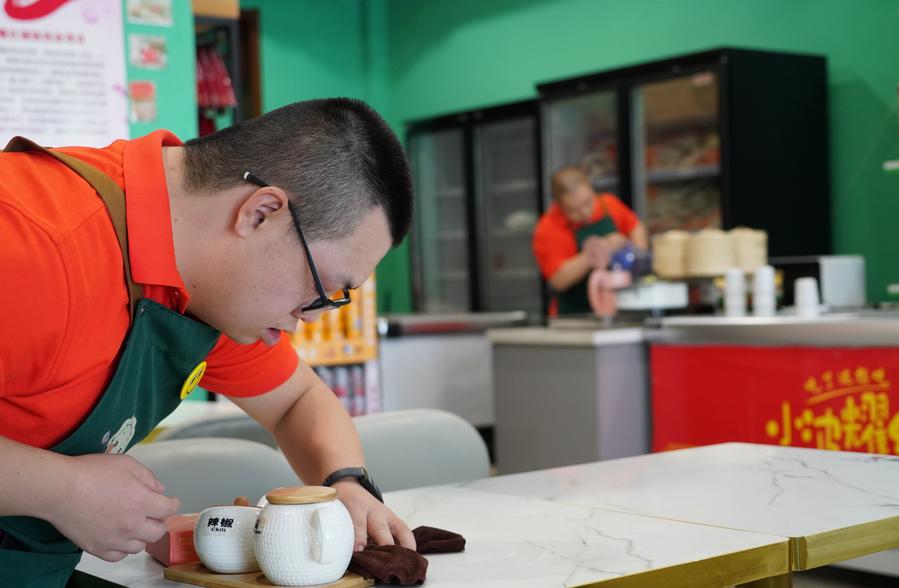 Restaurant relies on workers with Down syndrome